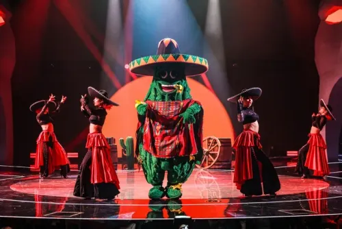 Постер Раскрыта маска Огурчика в шоу «Маска»