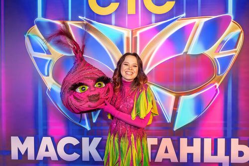 Постер Бывшая участница Comedy Woman Наталия Медведева скрывалась в костюме Свеклы в шоу «Маска. Танцы»